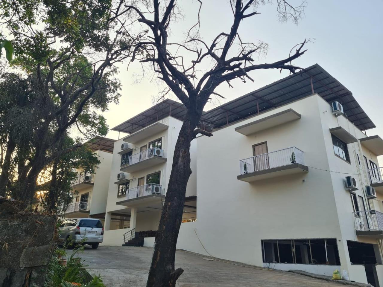 Hill View Hotel By Bil Lonavala Eksteriør billede