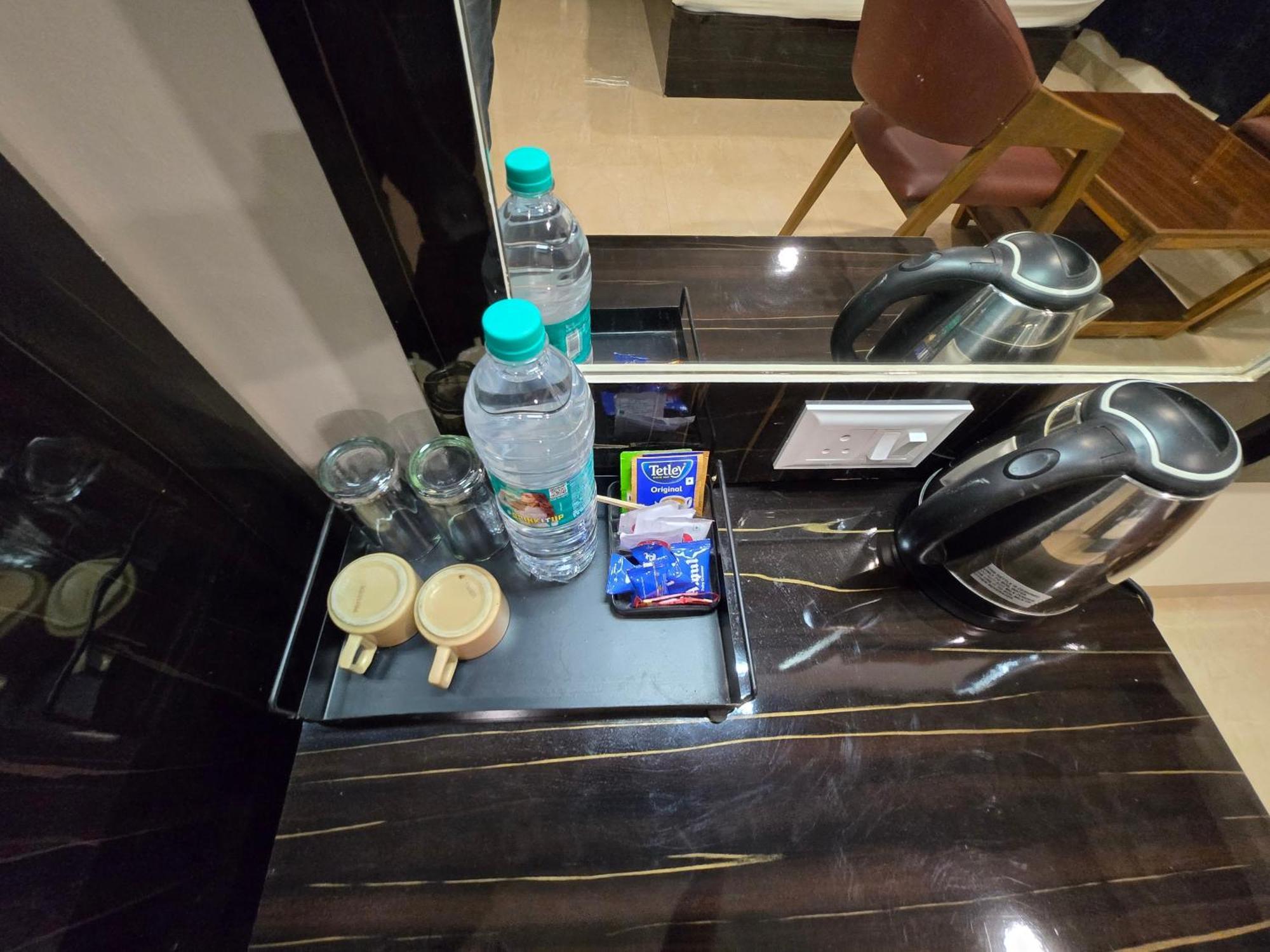 Hill View Hotel By Bil Lonavala Eksteriør billede