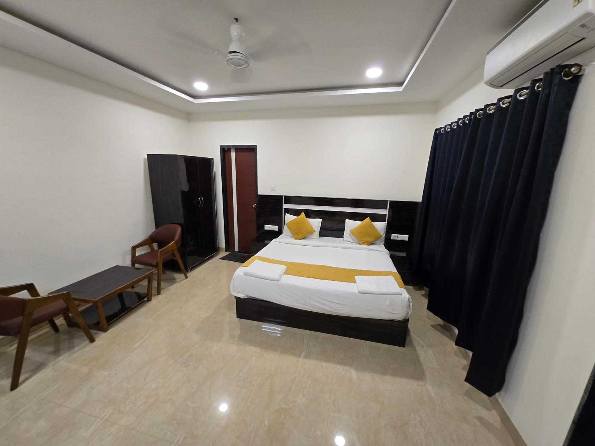 Hill View Hotel By Bil Lonavala Eksteriør billede
