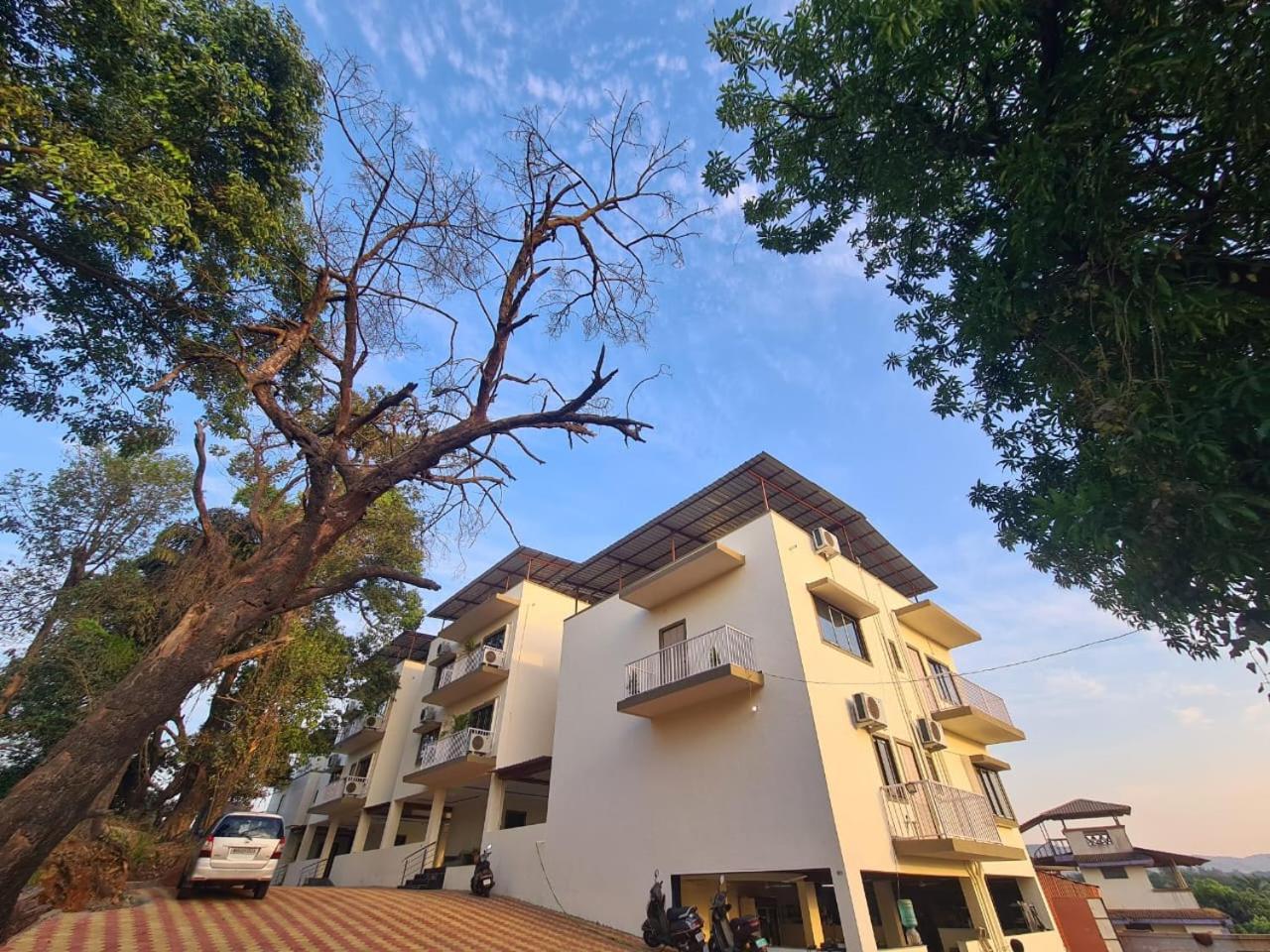 Hill View Hotel By Bil Lonavala Eksteriør billede