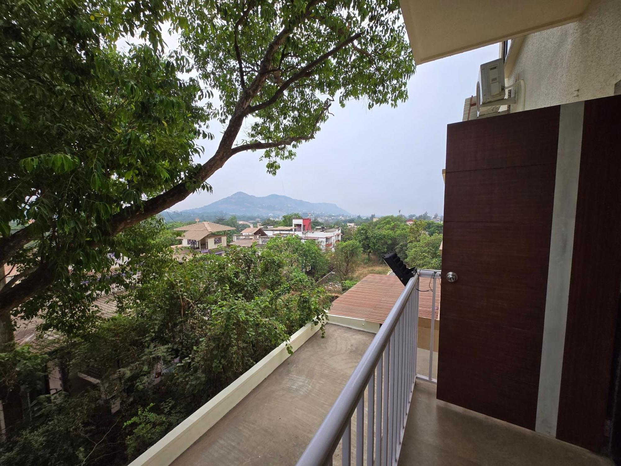 Hill View Hotel By Bil Lonavala Eksteriør billede