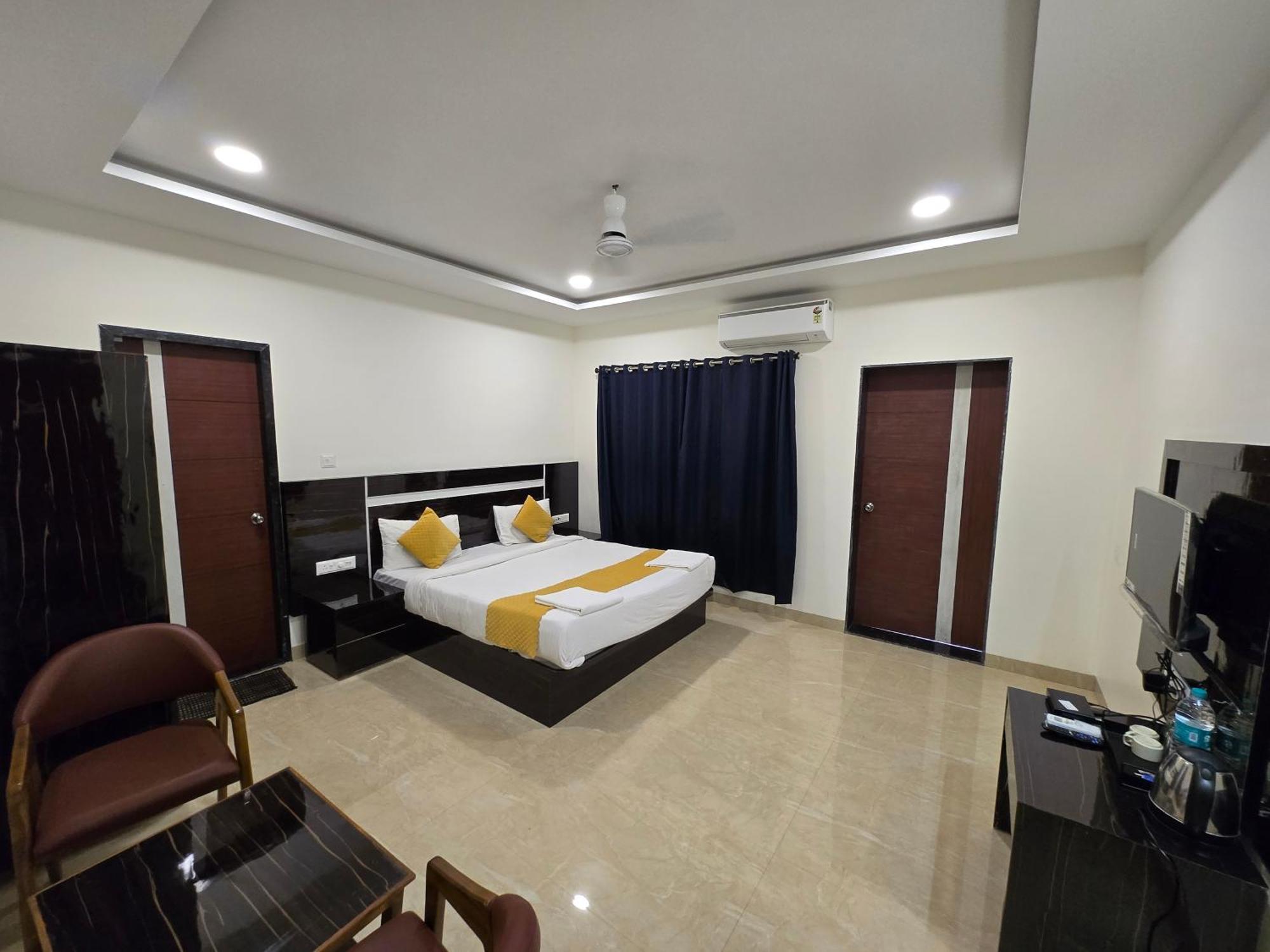 Hill View Hotel By Bil Lonavala Eksteriør billede